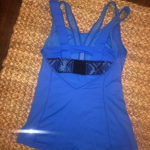 Lululemon tank with built in adjustable sports bra